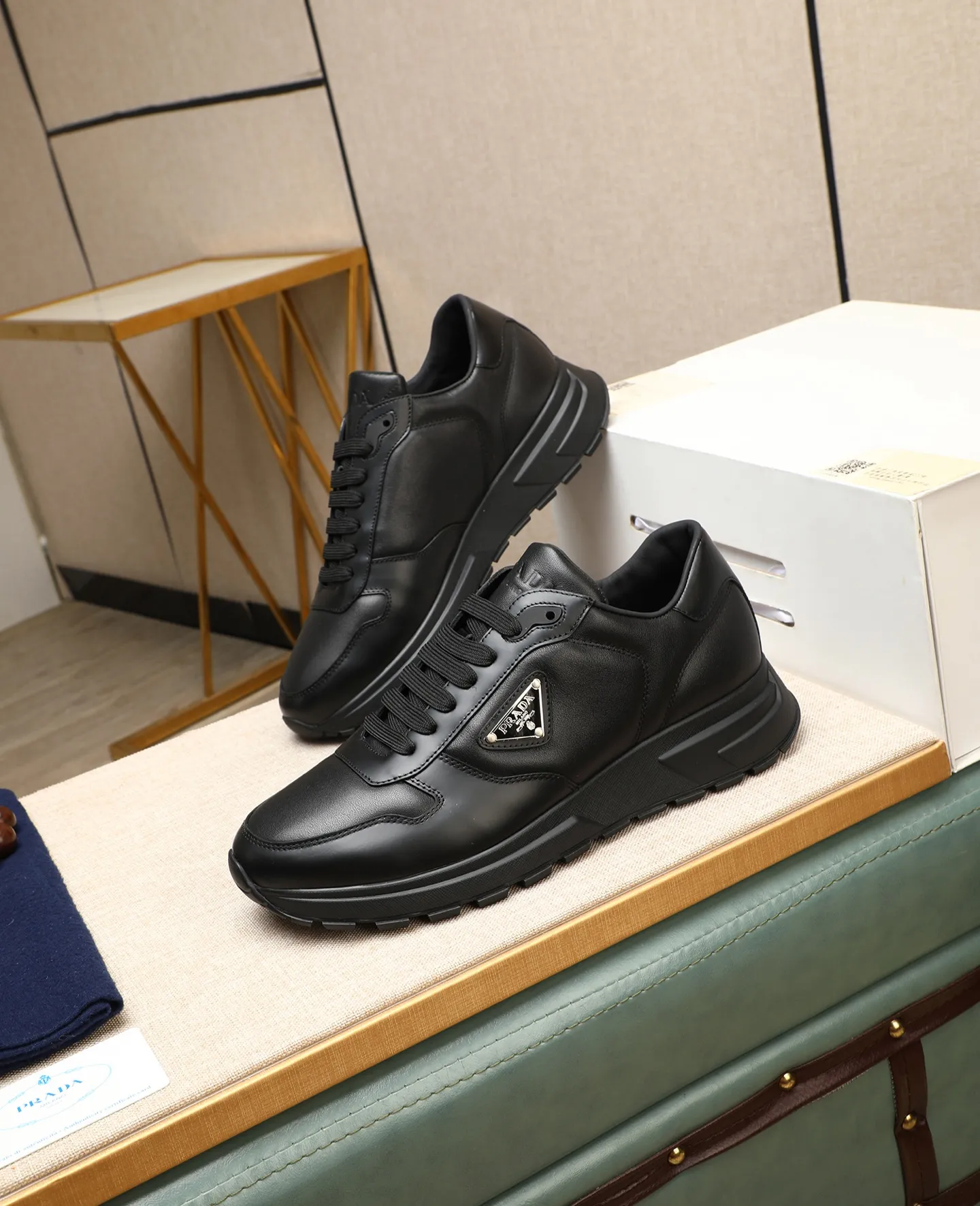 Men's shoes 💰540 🌹🌹[PRADA—Prada] 2025 latest model 🙈original replica! 👟👟👟Available here. The workmanship is top-notch. The upper is made from Italy. 🇮🇹Imported first-layer cowhide. ❗️Breathable genuine leather lining @Suitable for travel. The original version has an enlarged engraved sole, making it suitable for all kinds of travels, showing low-key luxury. Let quality speak for itself. Color: Size: 38-45